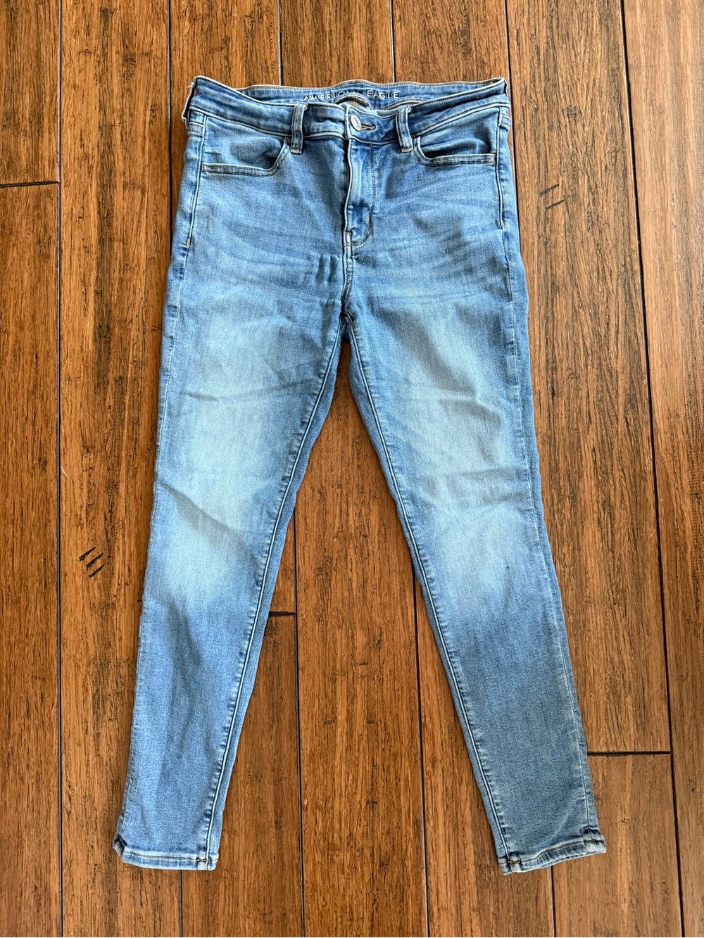 American Eagle Outfitters Next Level Stretch Medium Light Wash Women's Jeggings